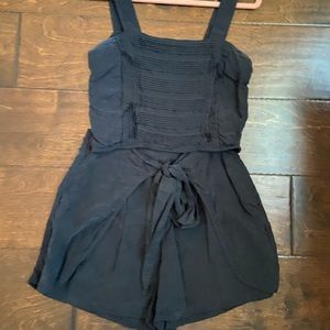 Black set; size small.